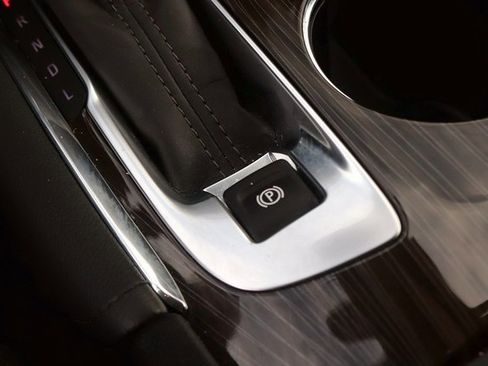 Used 2023 Chevrolet Malibu LT image 19