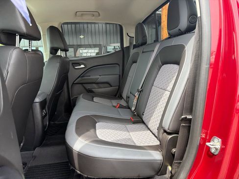 Used 2019 Chevrolet Colorado Z71 AWD/4WD image 15