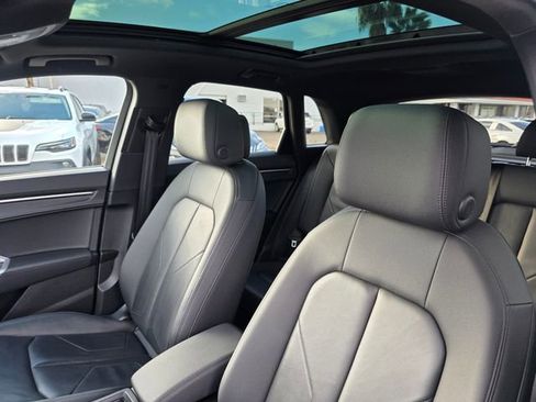 Used 2024 Audi Q3 2.0T Premium image 16