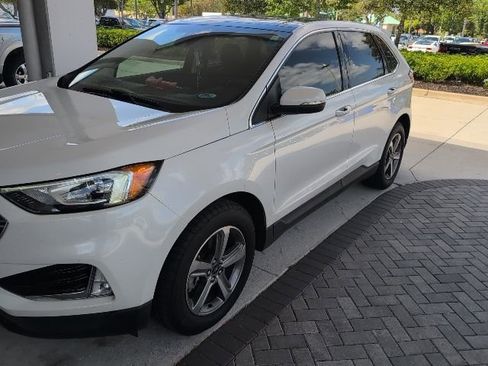 Used 2020 Ford Edge SEL w/ Convenience Package image 2