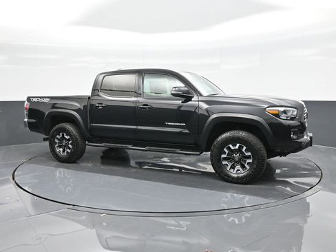 Used 2021 Toyota Tacoma TRD Sport image 17