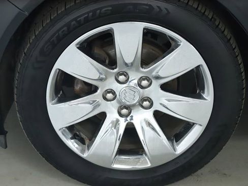 Used 2012 Buick Regal Leather image 42