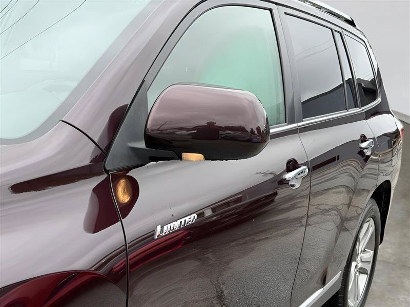 Used 2011 Toyota Highlander Limited w/ Tow Pkg FWD image 7