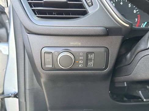 Used 2022 Ford Escape SE w/ Convenience Package AWD/4WD image 16