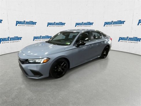 Used 2023 Honda Civic Sport image 5