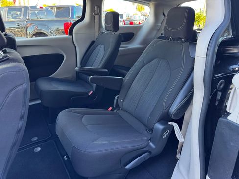 Used 2024 Chrysler Voyager LX FWD image 22