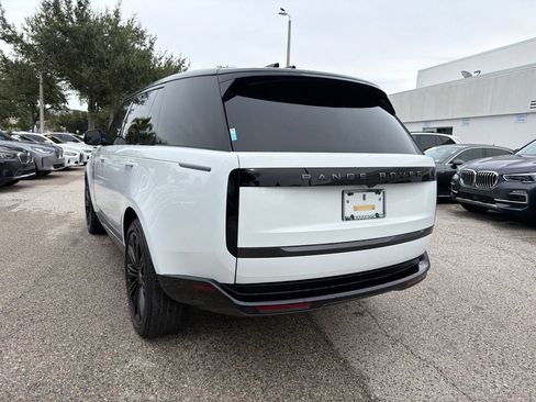Used 2025 Land Rover Range Rover Long Wheelbase SE AWD/4WD image 6