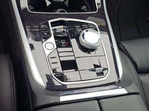 New 2026 BMW X5 xDrive40i w/ Executive Package image 23