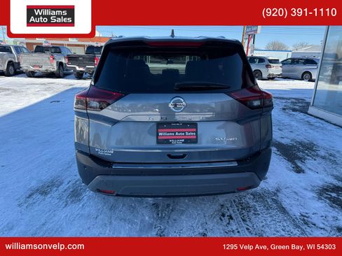 Used 2021 Nissan Rogue SV w/ Premium Package image 5