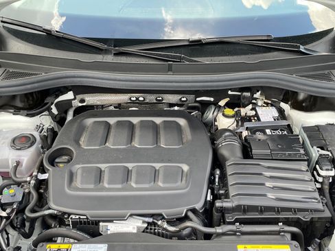 Used 2025 Volkswagen Tiguan S FWD image 17