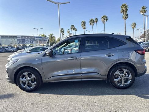 Used 2024 Ford Escape ST-Line image 3