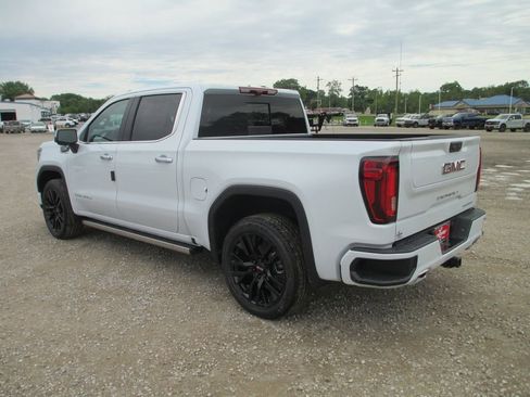 New 2026 GMC Sierra 1500 Denali w/ Denali Reserve Package AWD/4WD image 9