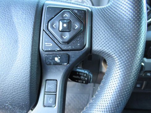 Used 2021 Toyota Tacoma TRD Sport image 24