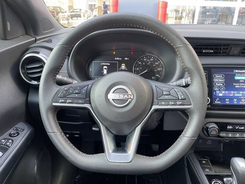 Certified 2024 Nissan Kicks SR image 13