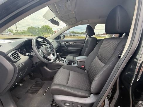 Used 2017 Nissan Rogue SV FWD image 12
