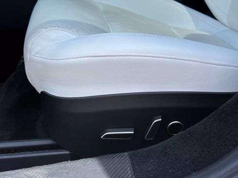 Used 2022 Tesla Model S AWD/4WD image 9