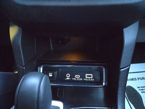 Used 2024 Subaru Ascent Limited w/ Technology Package image 30