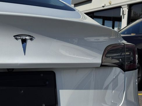 Used 2019 Tesla Model 3 Mid Range image 7