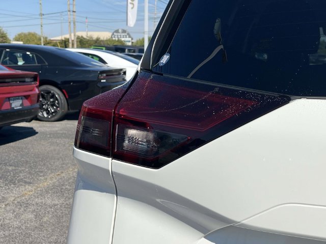 Used 2022 Nissan Rogue S FWD image 10