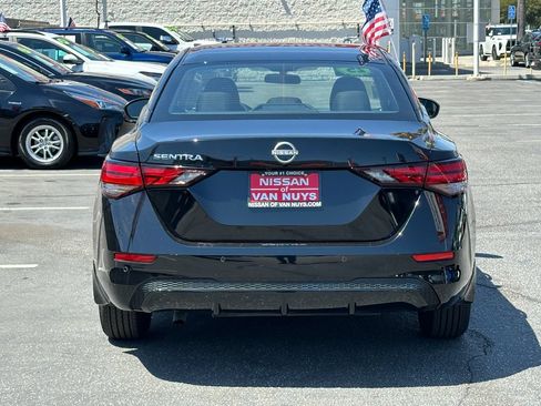 Used 2025 Nissan Sentra S FWD image 6