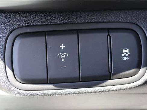 New 2026 Hyundai Venue SEL FWD image 13