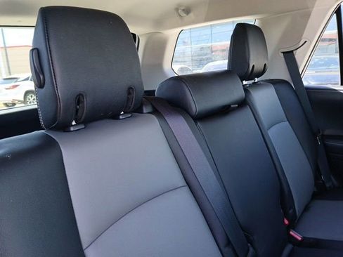 Used 2021 Toyota 4Runner SR5 Premium w/ Moonroof Package AWD/4WD image 10