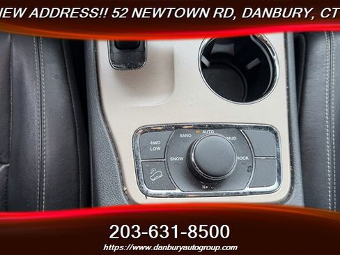 Used 2014 Jeep Grand Cherokee Limited AWD/4WD image 24