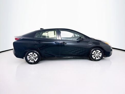 Used 2017 Toyota Prius Four image 10