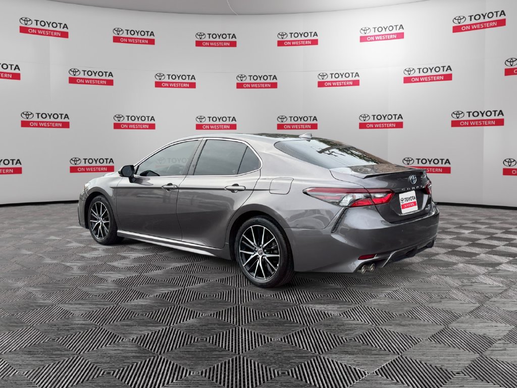 Certified 2022 Toyota Camry SE w/ Cold Weather Package FWD image 7