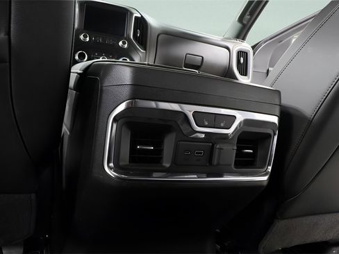 Used 2020 GMC Sierra 2500 AT4 image 25