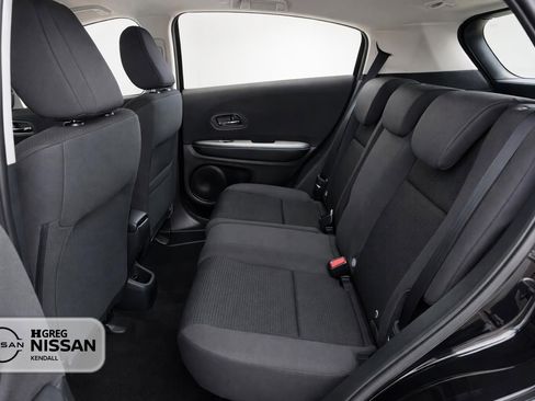 Used 2020 Honda HR-V LX image 11