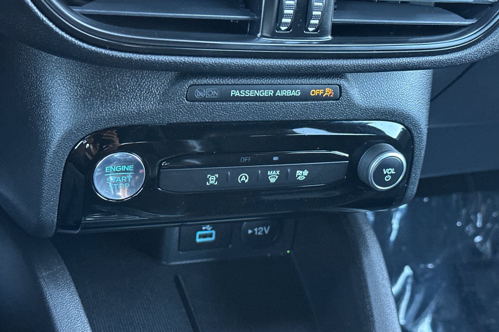 Used 2023 Ford Escape ST-Line w/ Tech Pack #1 FWD image 19