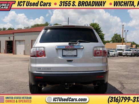 Used 2009 GMC Acadia SLE w/ Preferred Package FWD image 4