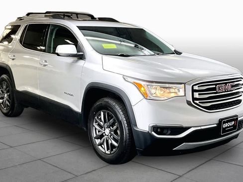 Used 2017 GMC Acadia SLT AWD/4WD image 3