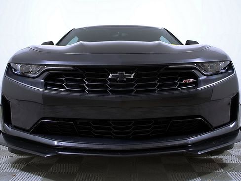 Used 2024 Chevrolet Camaro LT RWD image 5