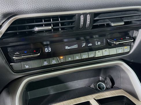 Used 2024 MAZDA CX-90 Plug-In Hybrid w/ Preferred image 24