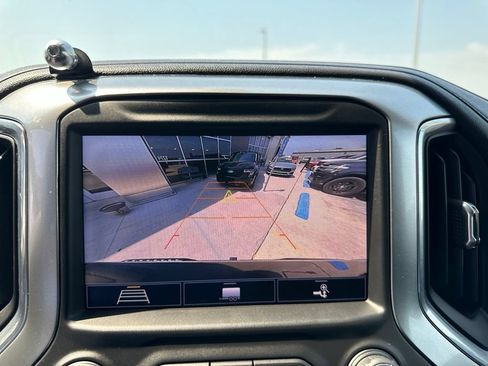 Used 2020 Chevrolet Silverado 1500 RST AWD/4WD image 17