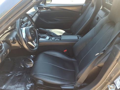 Used 2022 MAZDA MX-5 Miata RF Grand Touring RWD image 19