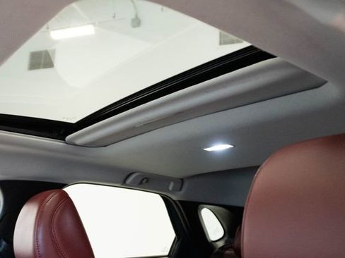 Used 2024 MAZDA CX-30 AWD 2.5 S w/ Preferred Package image 4