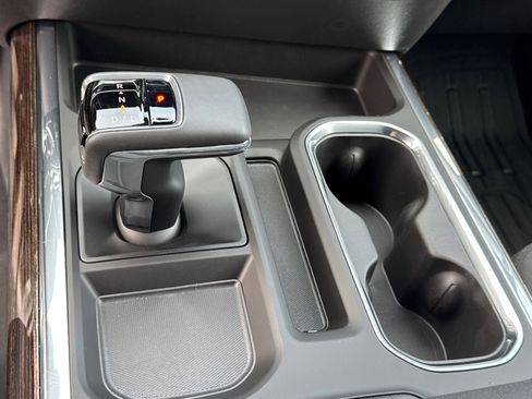 New 2026 GMC Sierra 1500 Elevation image 30