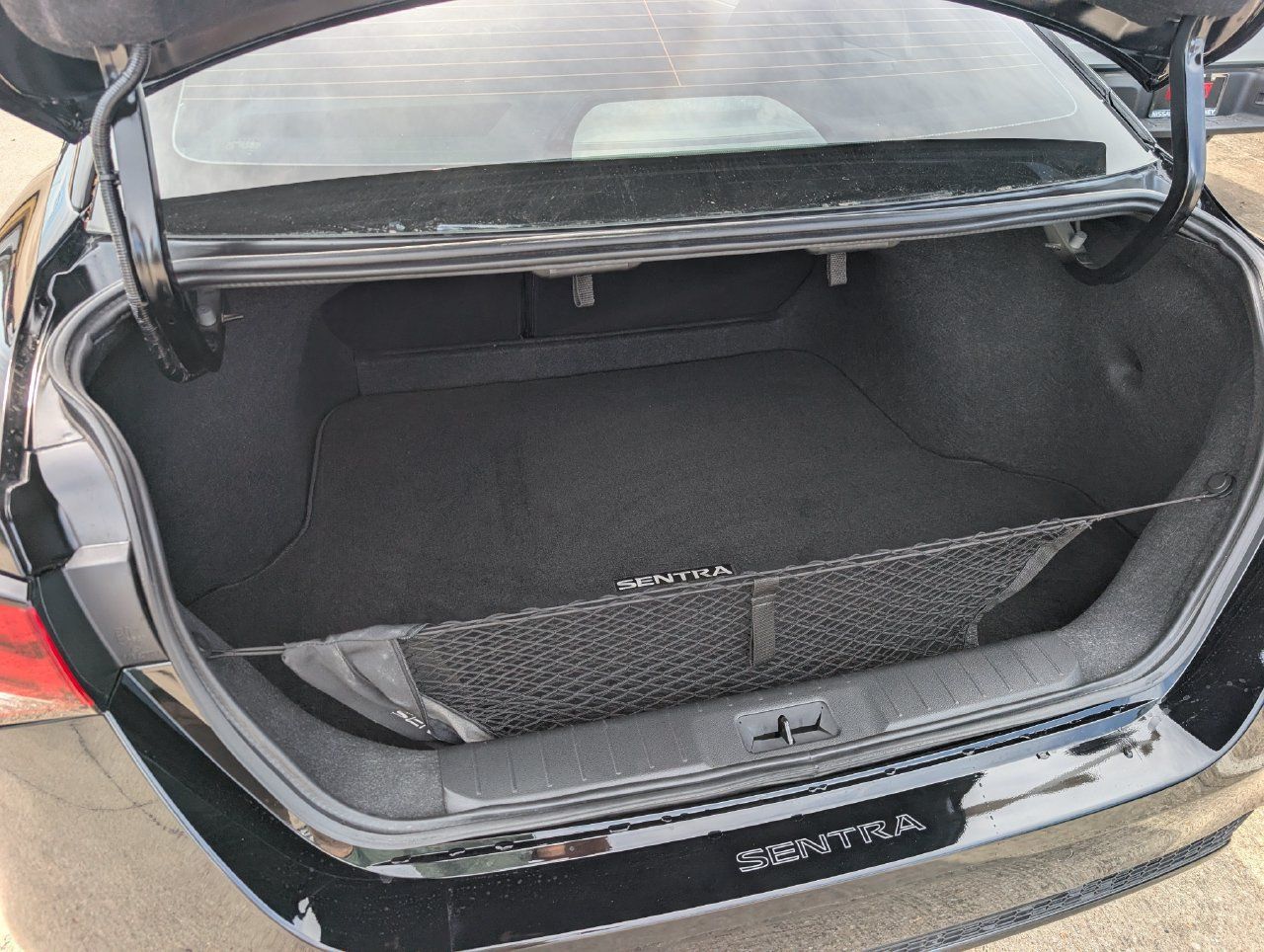 Certified 2025 Nissan Sentra SV w/ Trunk Package FWD image 27