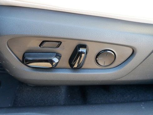 New 2026 Lexus RX 450h AWD image 15