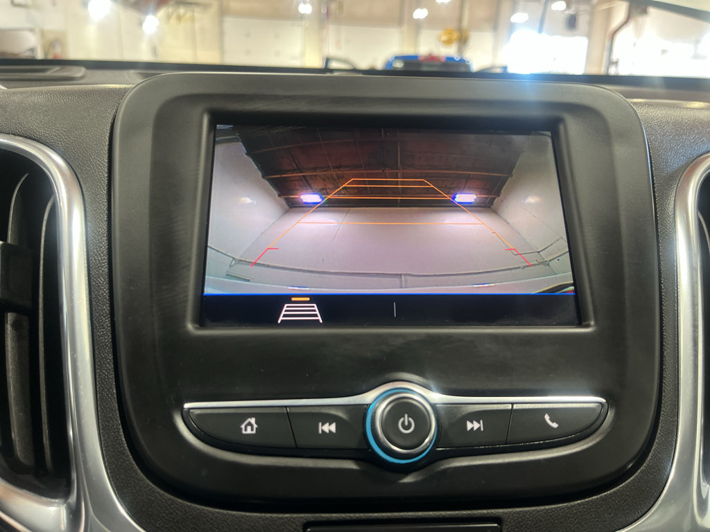 Used 2020 Chevrolet Equinox LS w/ LS Convenience Package AWD/4WD image 35