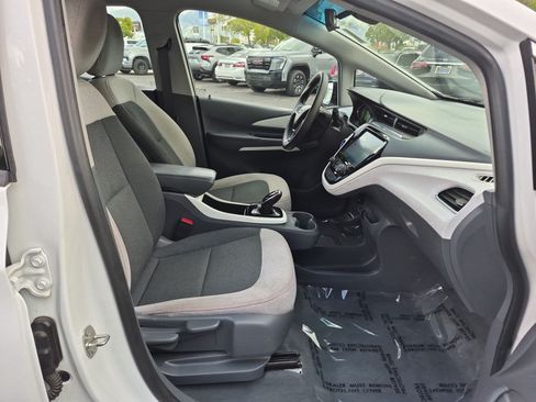 Used 2018 Chevrolet Bolt LT FWD image 26