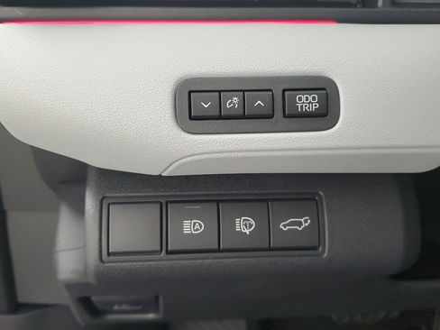 New 2026 Subaru Solterra Premium image 26