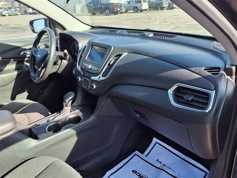 Used 2022 Chevrolet Equinox LT image 92