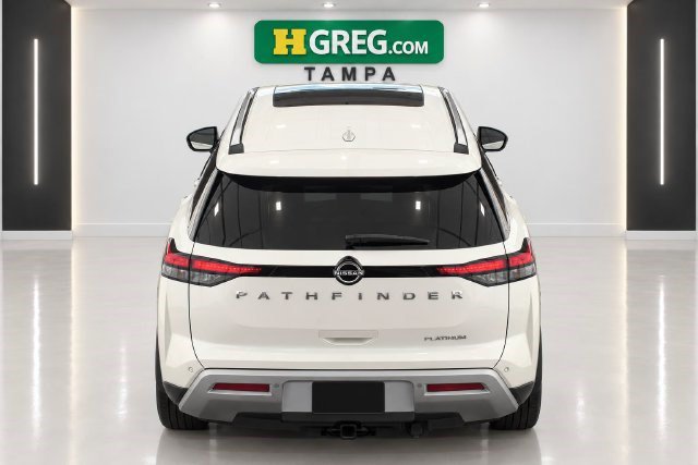 Used 2022 Nissan Pathfinder Platinum w/ Cargo Package FWD image 8