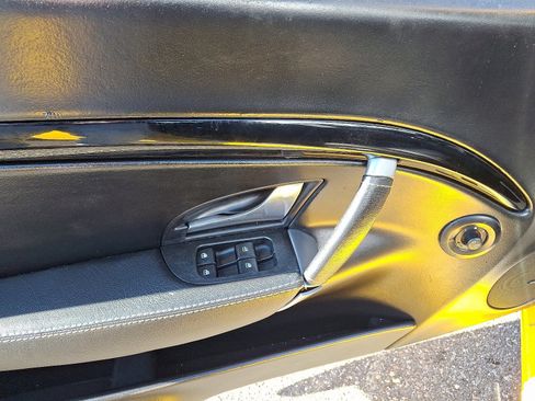 Used 2011 Maserati GranTurismo Convertible image 12