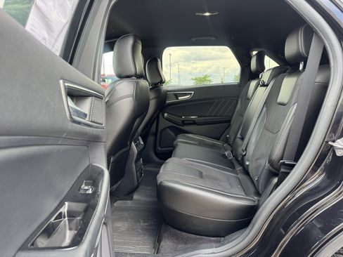 Used 2020 Ford Edge ST w/ Cold Weather Package AWD/4WD image 19