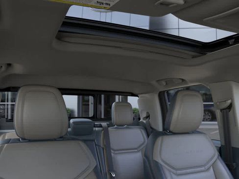 New 2026 Ford Maverick Lariat image 12